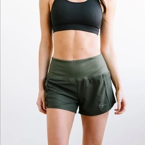 Maven Thread Size small Elite Shorts in olive green